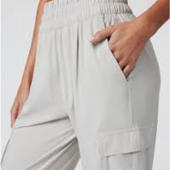 Vuori Villa Cargo Jogger in off white size S - Picture 4 of 14